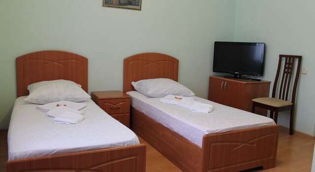 Гостиница Ялта Энгельс-75