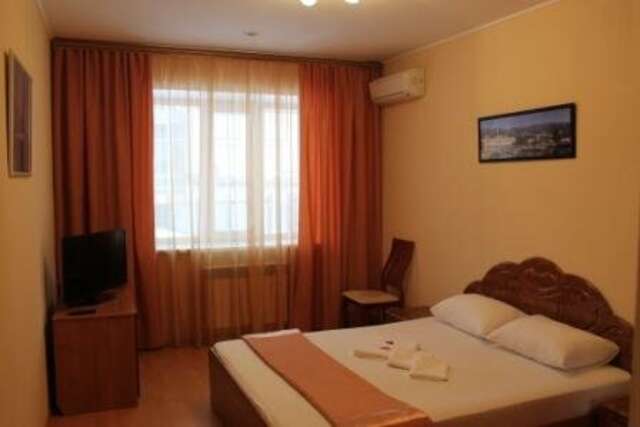 Гостиница Ялта Энгельс-100