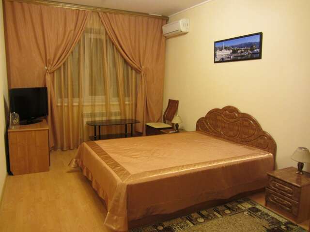 Гостиница Ялта Энгельс-79